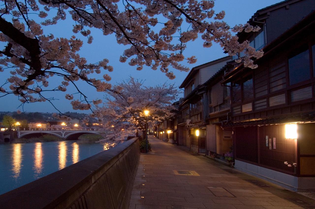 Kanazawa Higashiyama Cabin Hakobune Buitenkant foto